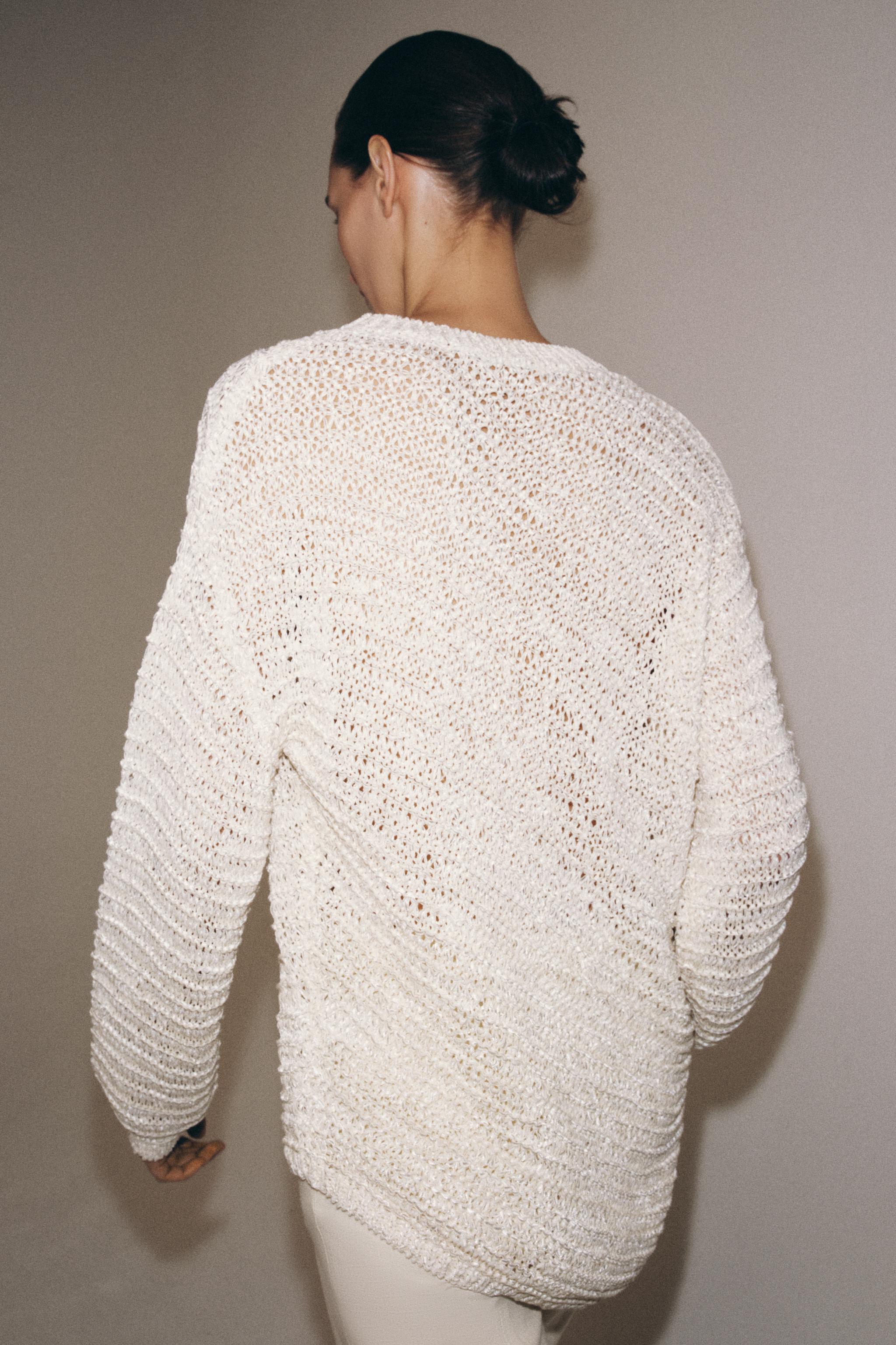 OVERSIZED ASYMMETRIC HEM JUMPER